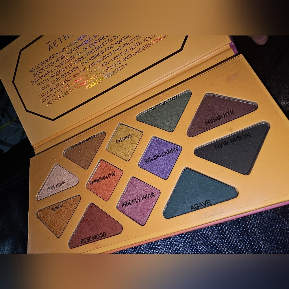 Aether Eyeshadow Palette - Vibrant Multi-Color